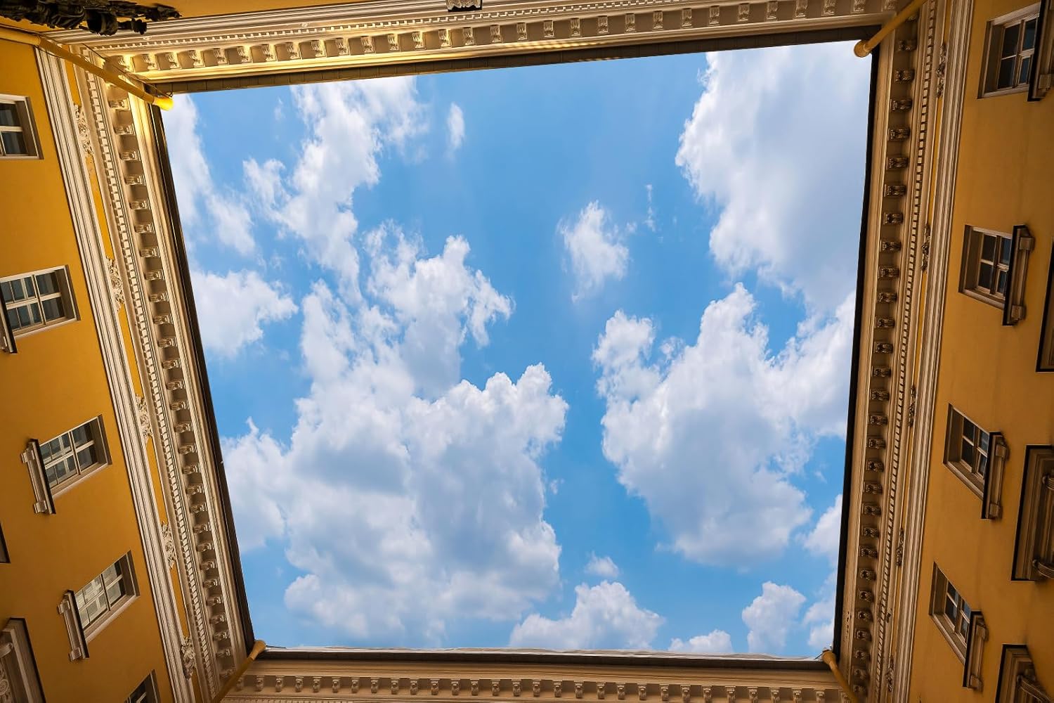 Vibrant Blue Sky Cloud Tapestr - Home Decor Under 100 recension och pris